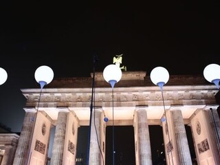 nemecko berlin Brandenburgská brána ilu (SITA/AP)